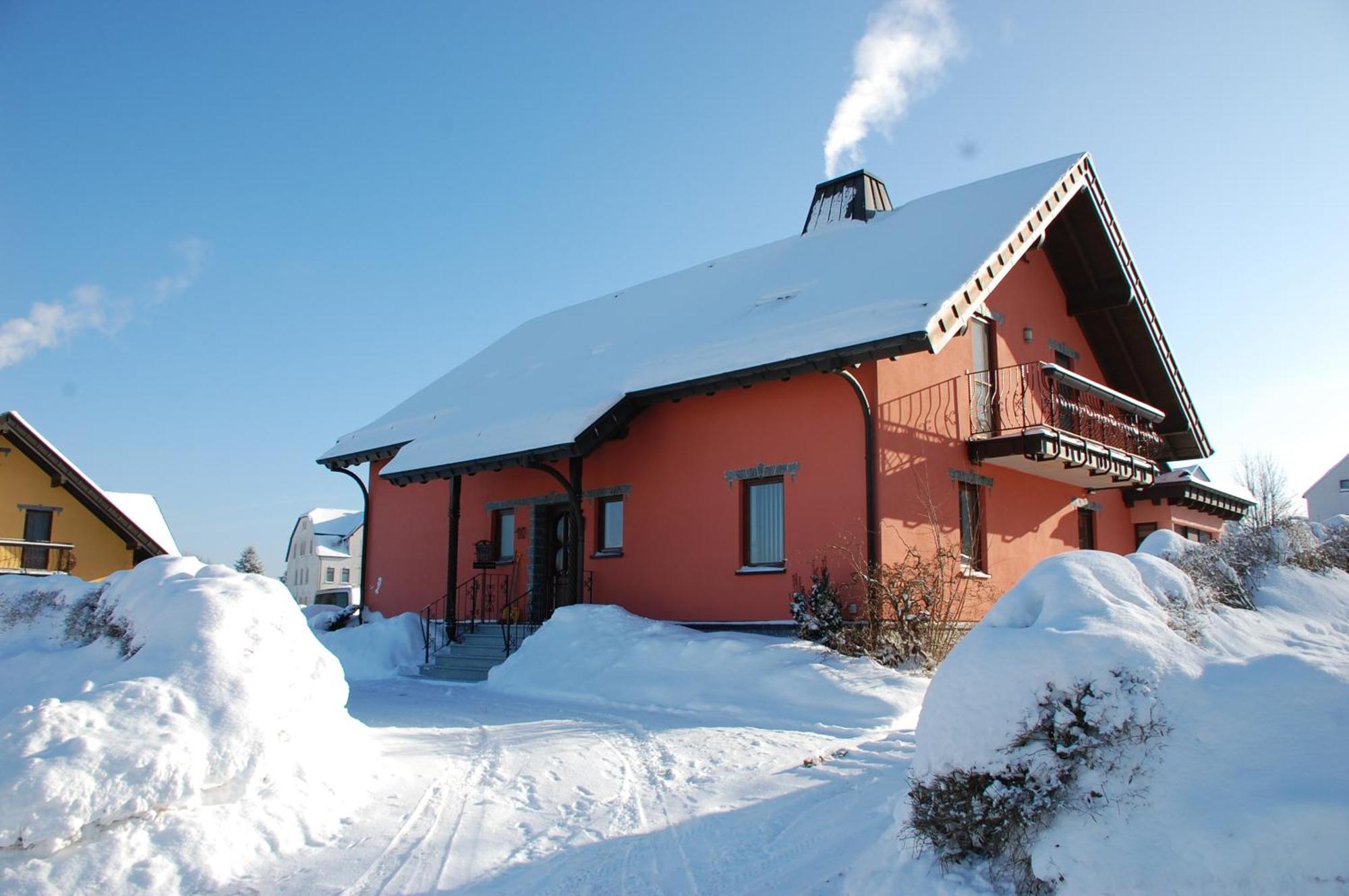 אייבנשטוק Gemuetliche Ferienwohnung Im Schoenen Erzgebirge - Wohnung Fruehling מראה חיצוני תמונה